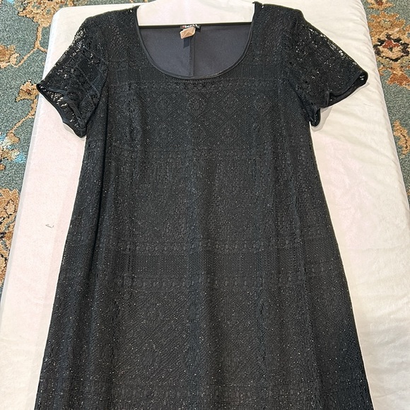 Helene Blake Short Sleeve Black Formal Dress Sz 16 Black lace w/lining Like new - Picture 6 of 8